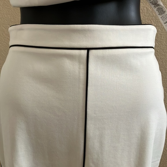 WHBM NWT 2-piece skirt set - Picture 4 of 7